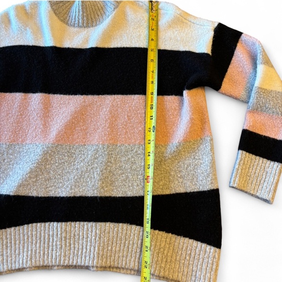 Romeo + Juliet Couture Colorblock Mock Neck Sweater Women’s Large - Picture 2 of 5